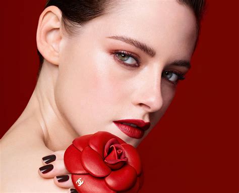 chanel camellia lipstick